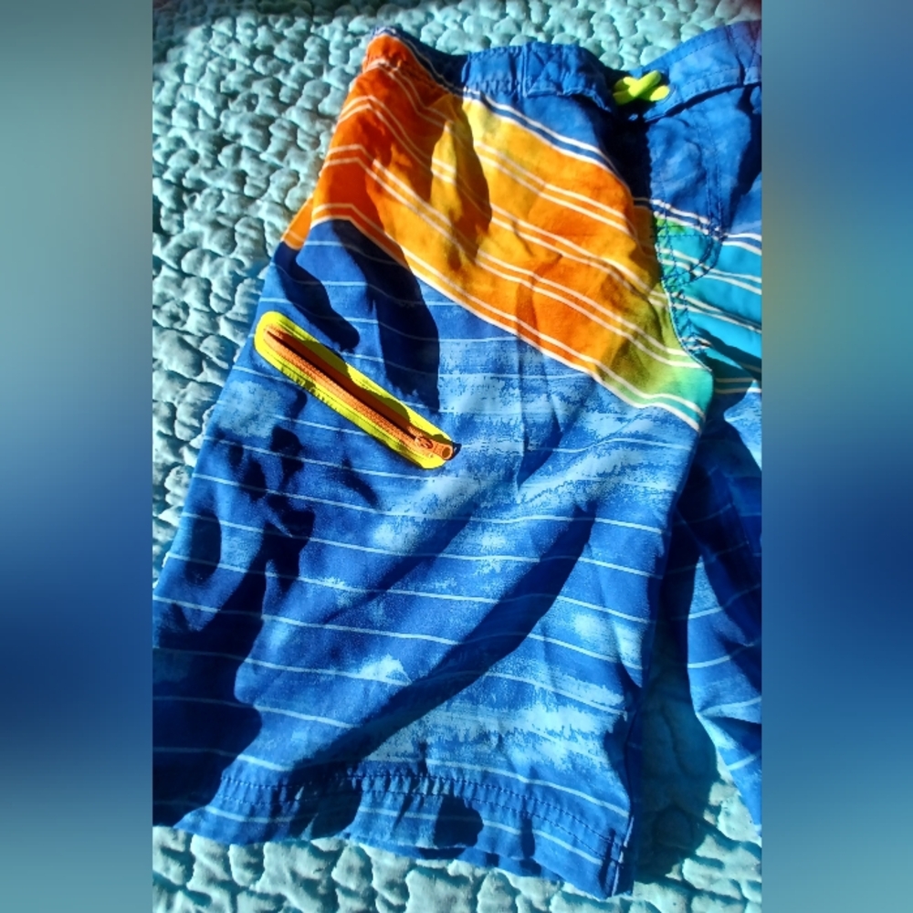 SWIM SHORTS - Picture 2 of 3
